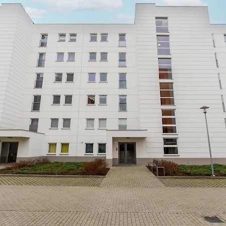 Wilczak Apartment With Free Garage Poznan By Noclegi Renters Экстерьер фото