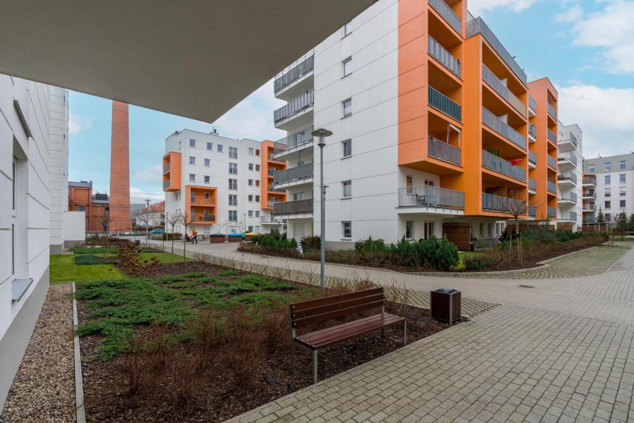 Wilczak Apartment With Free Garage Poznan By Noclegi Renters Экстерьер фото