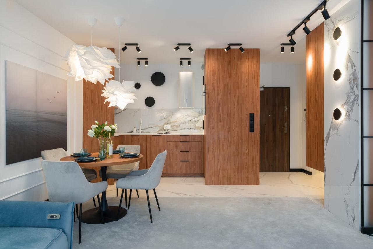 Wilczak Apartment With Free Garage Poznan By Noclegi Renters Экстерьер фото