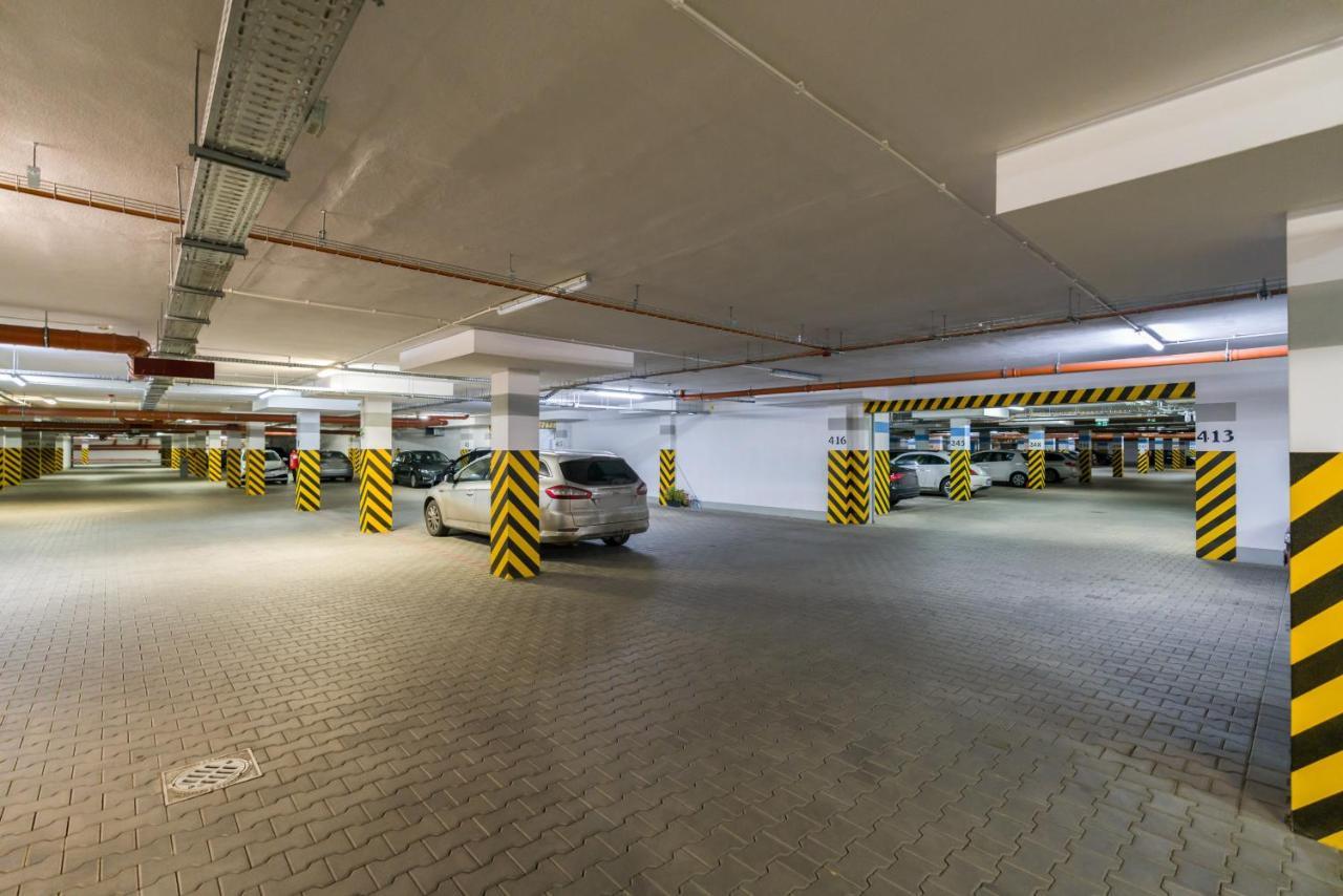 Wilczak Apartment With Free Garage Poznan By Noclegi Renters Экстерьер фото